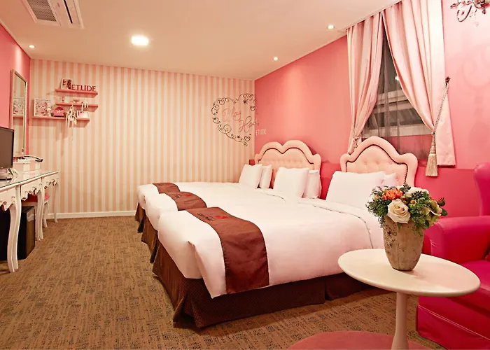 Skypark Myeongdong 3 Hotel