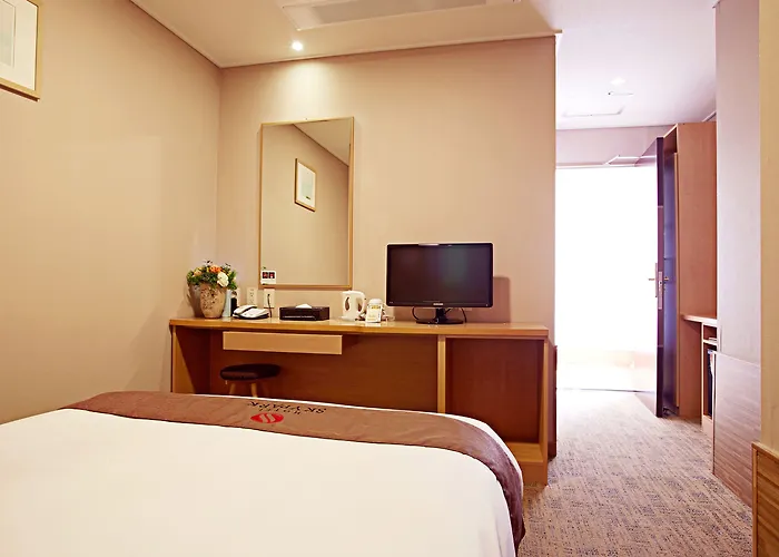 Hotel Skypark Myeongdong 3