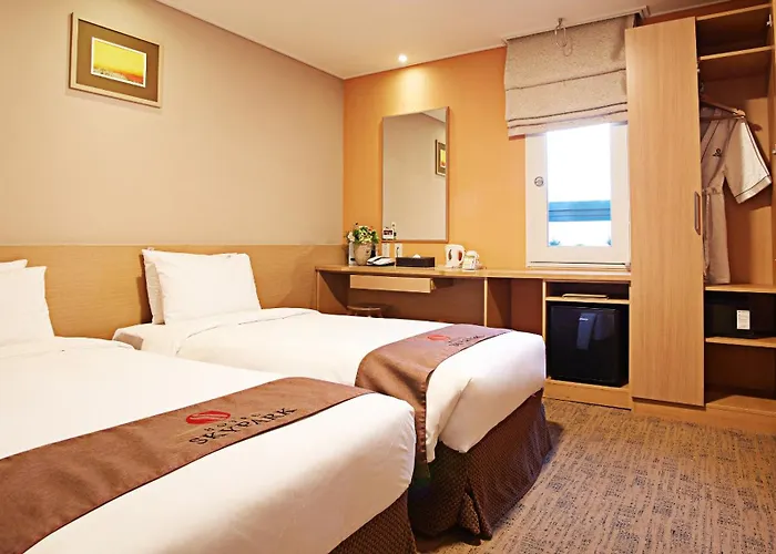 Hotel Skypark Myeongdong 3 3*